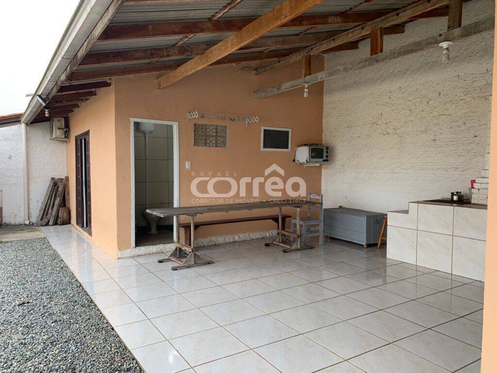 Casa à venda com 2 quartos, 90m² - Foto 9