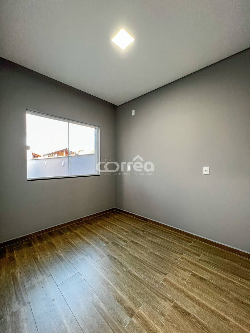 Casa à venda e aluguel com 3 quartos, 82m² - Foto 11