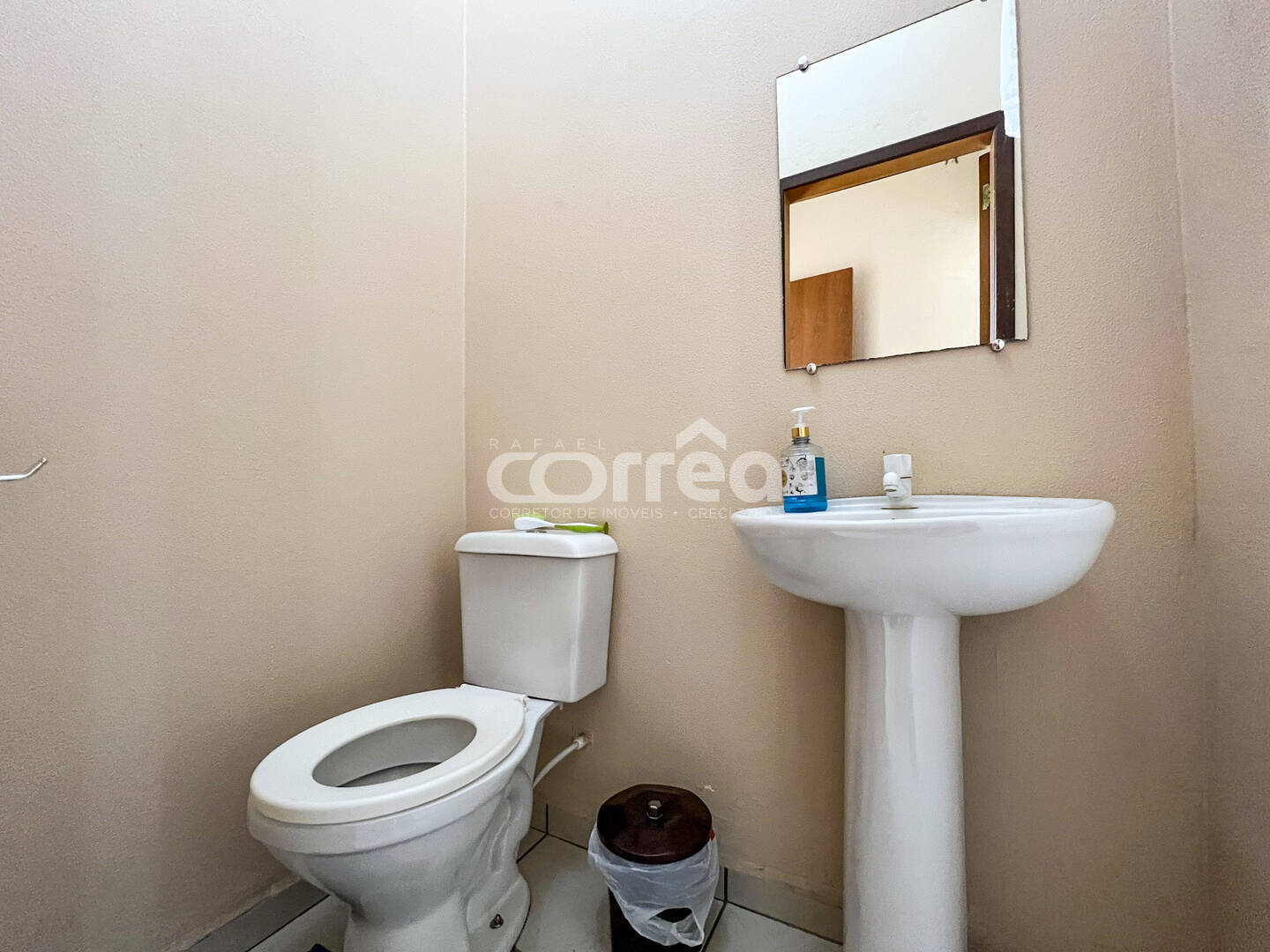 Casa à venda com 3 quartos, 250m² - Foto 18