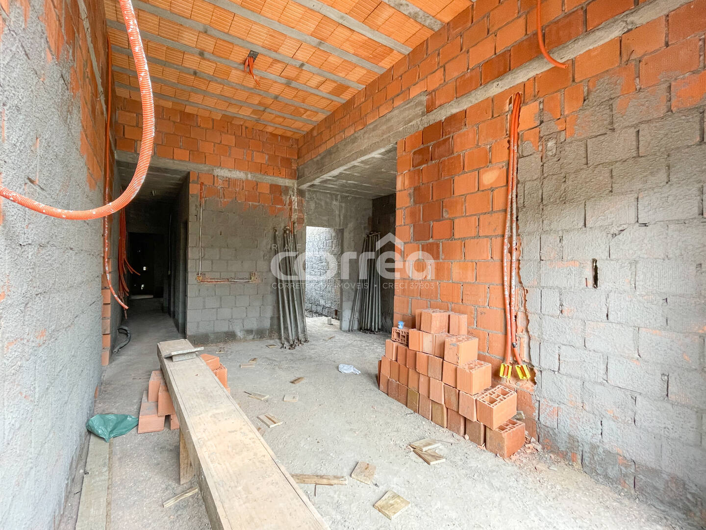 Casa à venda com 2 quartos, 62m² - Foto 10